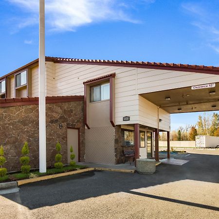 Ramada By Wyndham Medford Airport North Motel Ngoại thất bức ảnh
