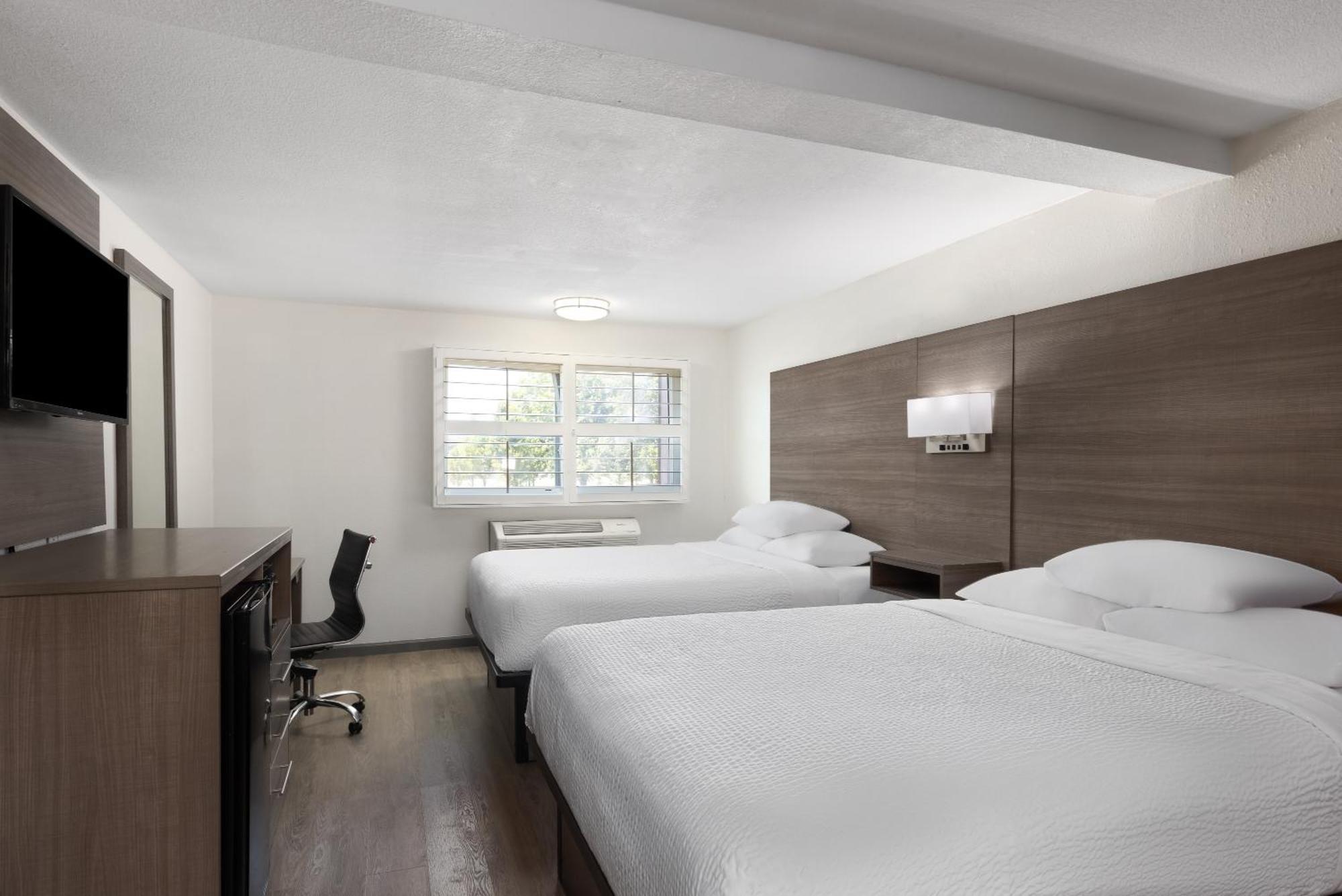 Ramada By Wyndham Medford Airport North Motel Ngoại thất bức ảnh